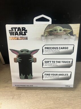 Star Wars Grogu Phone Stand - Green, Black & Tan